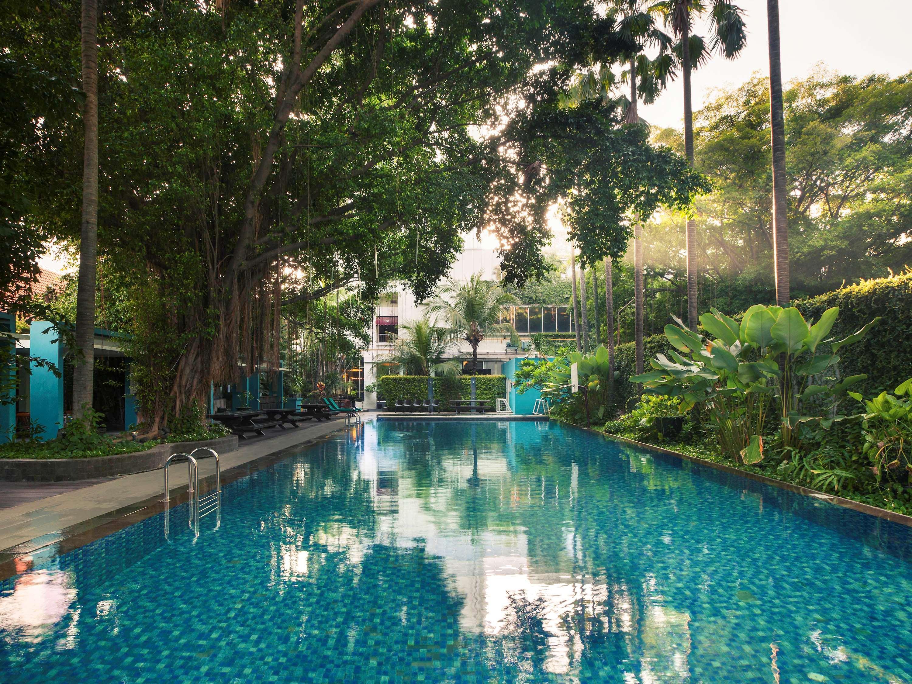 Mercure Surabaya Exterior foto